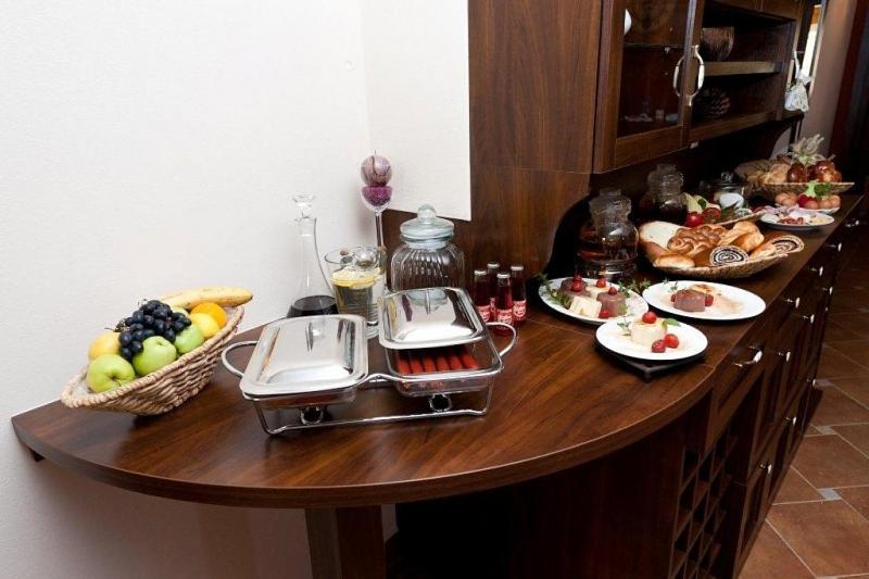 Penzion Villa Maura Banská Bystrica Extérieur photo